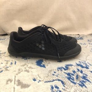 Vivo barefoot shoes